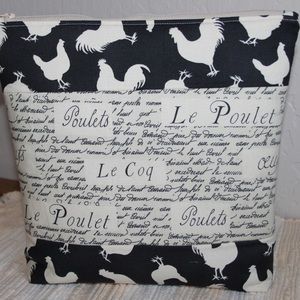 HANDMADE QUILTED LARGE COSMETIC MAKE-UP WRISTLET B